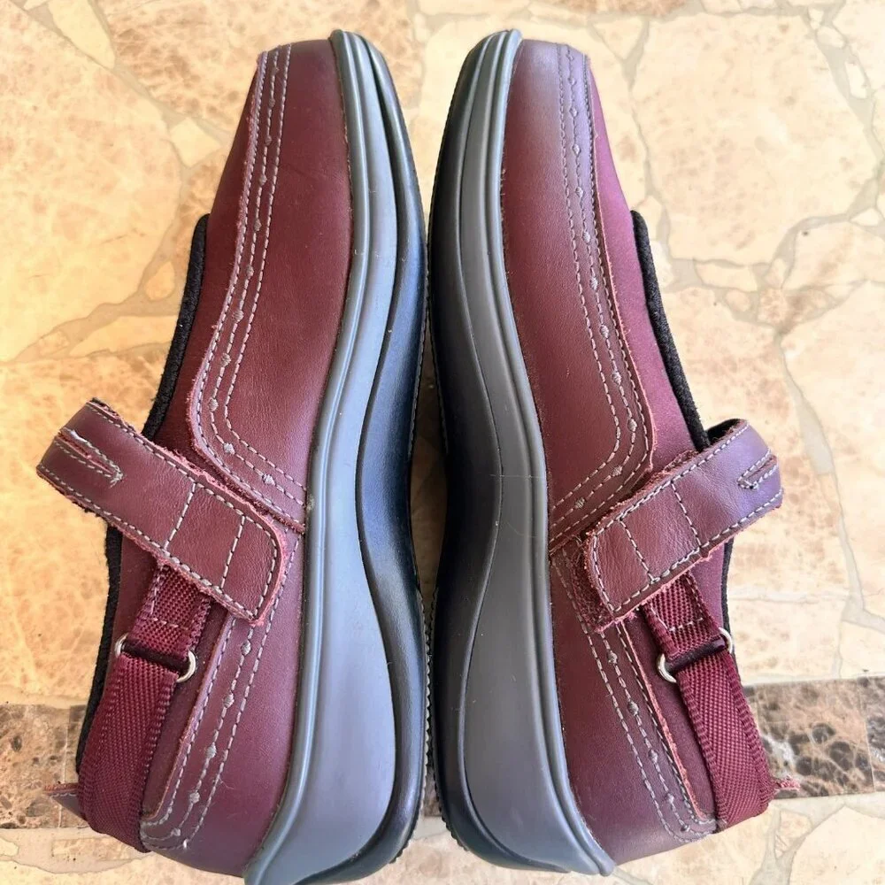 OrthoFeet Mary Jane Shoe Women 6.5 B WIDE Heel Strap Comfort Ergonomic Diabetic‎